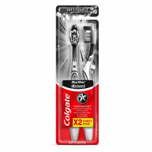 Colgate Max White Charcoal zubné kefky Soft, 2 ks
