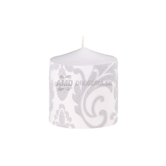 SVIEČKA VALEC TAPETA KVET BIELO STRIEBORNÁ 70 X 80 MM