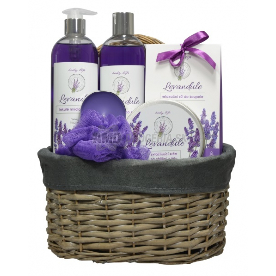 KAZETA BODY TIP LEVANDUĽA PREMIUM KÔŠ PREMIUM TEKUTÉ MYDLO 500ML + PENA DO KÚPEĽA 500ML +SOĽ DO KÚPEĽA 80G + KRÉM NA TVÁR 200ML + MASÁŽNA HUBKA + VONNÁ SVIEČKA 