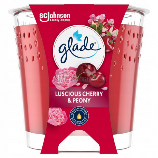 Glade Vonná sviečka Luscious Cherry & Peony, 112 g