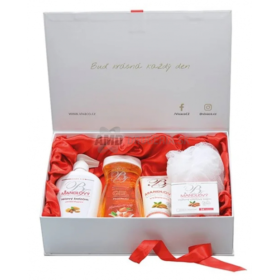 KAZETA MANDLA TELOVÝ BALZÁM 300ML + SPRCHOVÝ GÉL 300ML + KRÉM 50ML + KRÉM NA RUKY 300ML