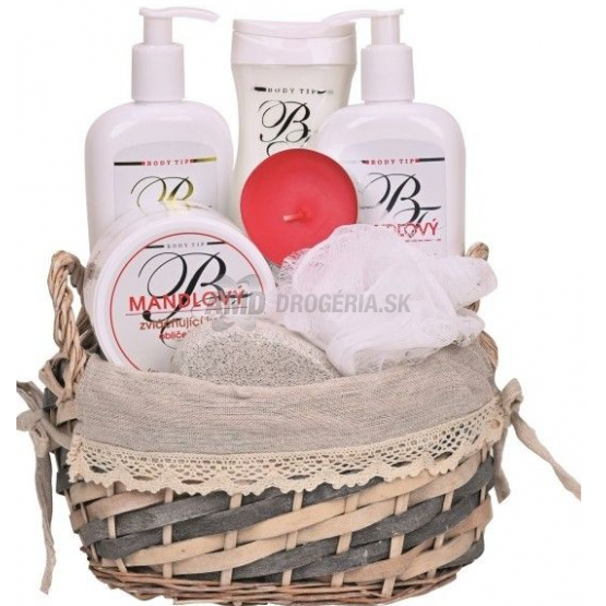 KAZETA MANDLA SPRCHOVÝ GÉL 300ML + PLEŤOVÝ KRÉM 250ML + KRÉM NA RUKY 300ML + TELOVÝ BALZAM 300ML + MASÁŽNA HUBKA + PEMZA + VONNÁ SVIEČKA