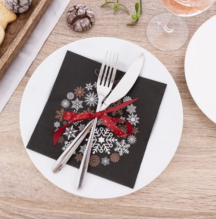 SERVÍTKY BANKA 20 KS 33 X 33 ČIERNA